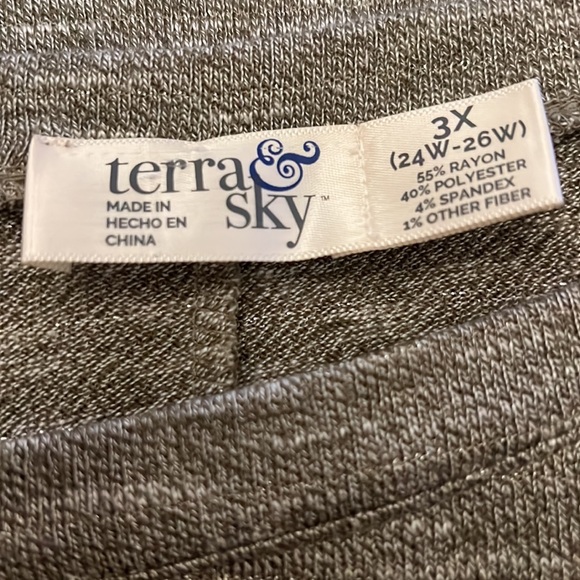 NWT terra & Sky women’s blouse, size 3X (24w- 26w ) - Picture 7 of 7